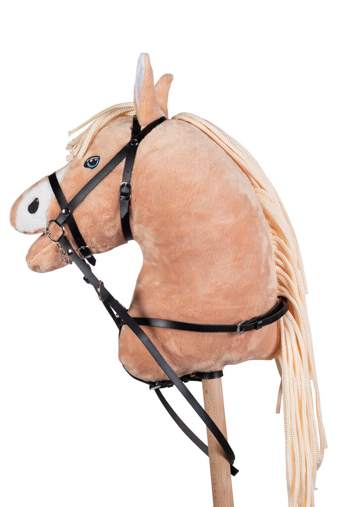 Hobby Horsing Martingal mit Hobby Horse