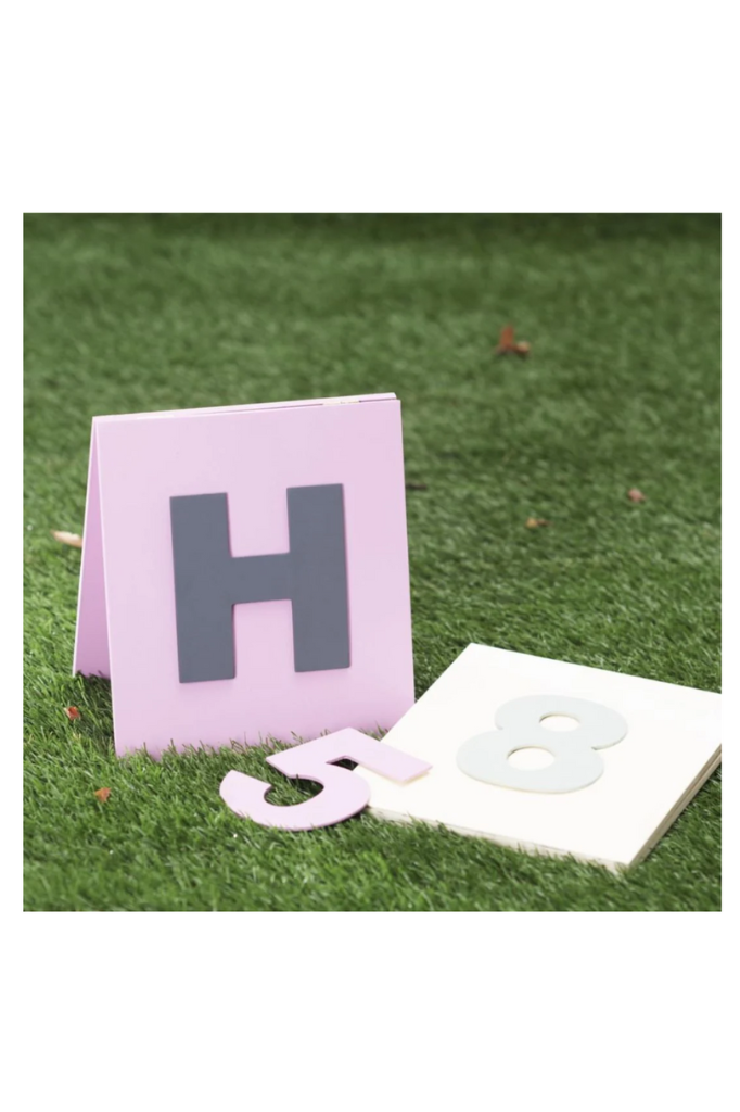 Buchstaben und Zahlen für Hobby Horsing Parcours im Detail