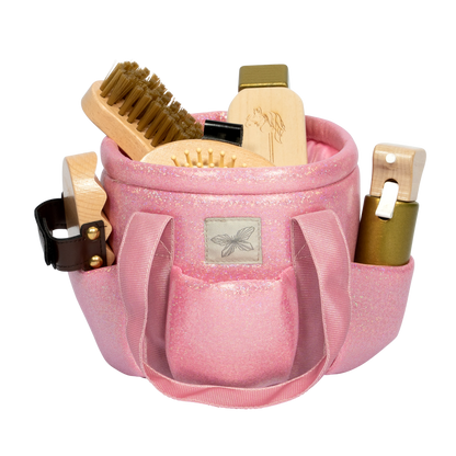 Putztasche Hobby Horsing in rosa gefüllt mit Hobby Horsing Putzzeug