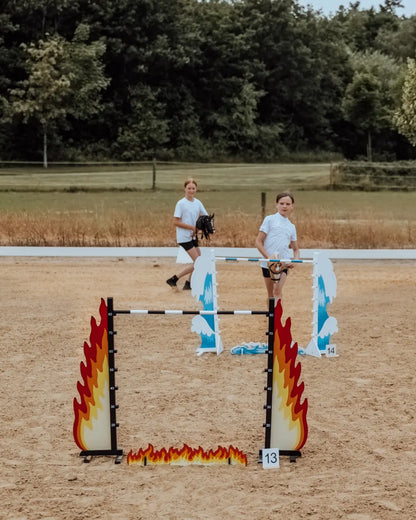 ByAstrup Hobby Horse Hindernis Fire - verstellbarer Sprung für Hobby Horsing Springen aus Holz