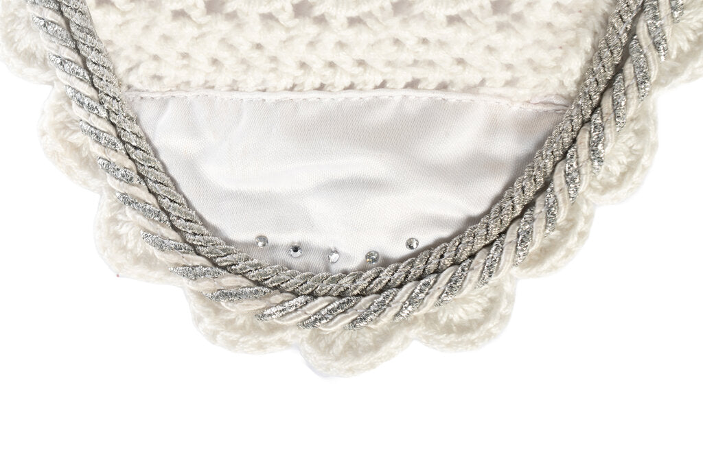 Hobby Horse Fliegenhaube Turnier in weiss in der Detailansicht