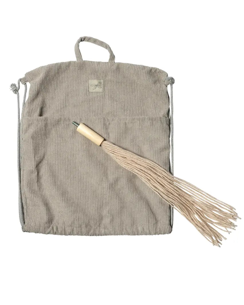 Cordtasche für Hobby Horse und abnehmbarer Schweif des Hobby Horses.