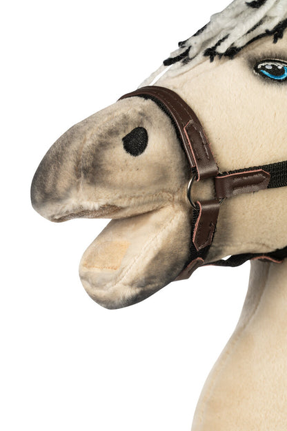 Hobby Horse Norweger mit Halfter und Klett im Maul