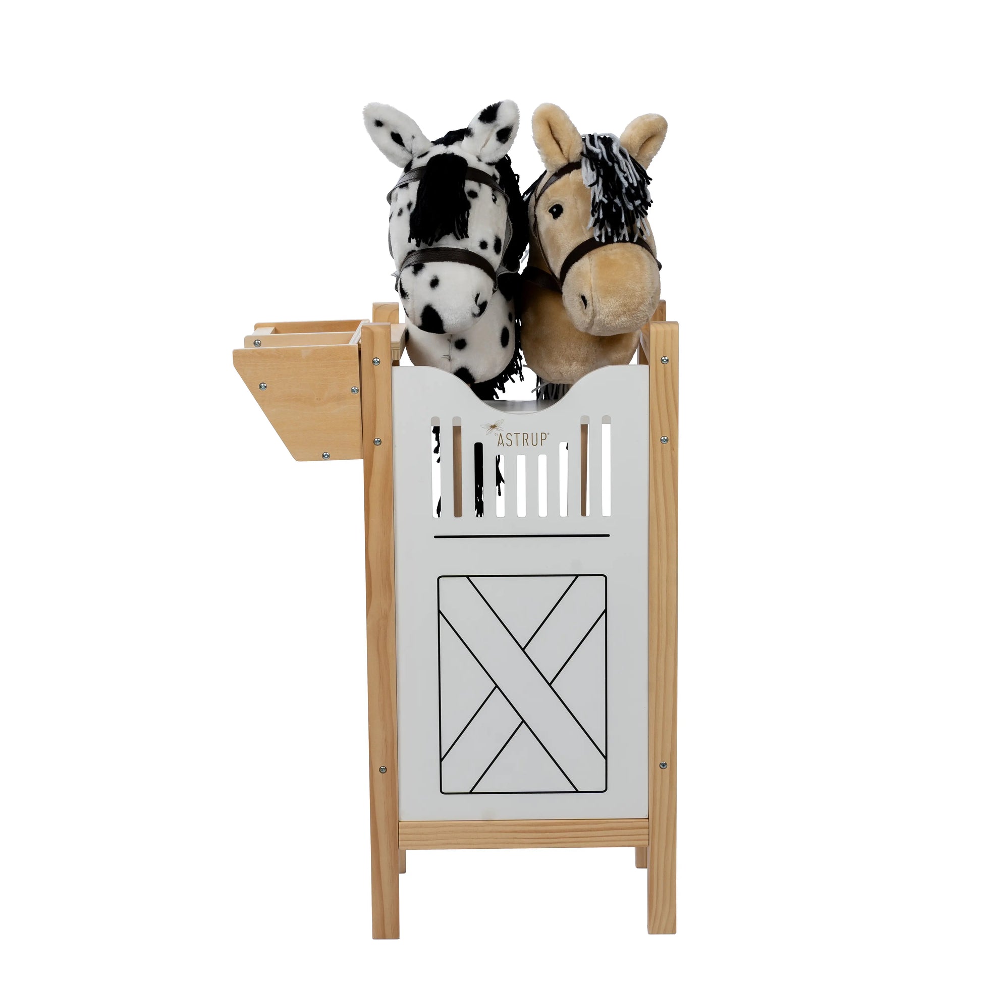ByAstrup Hobby horse Stall für 2 Hobby Horses: Das perfekte Ordnungssystem im Kinderzimmer für zwei Hobby Horses samt Zubehör wie Trensen und Halfter.